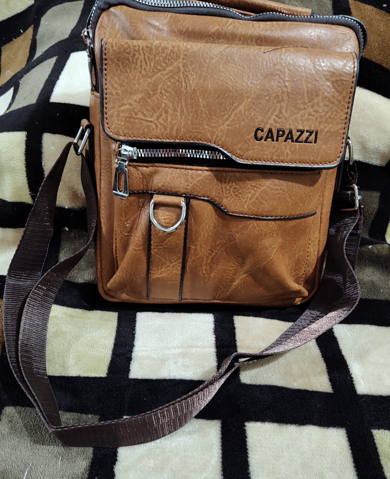 Bolsa Crossbody Capazzi Café
