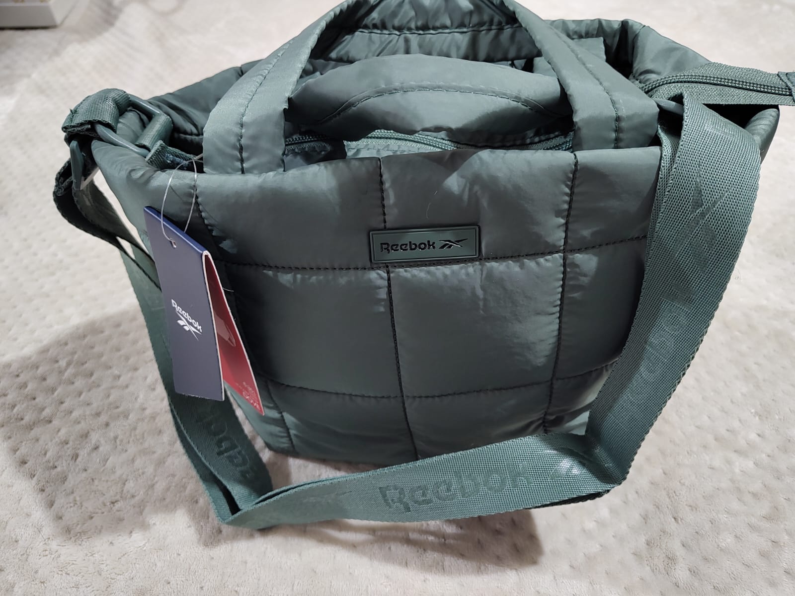 Bolsa Reebok Verde Acolchada